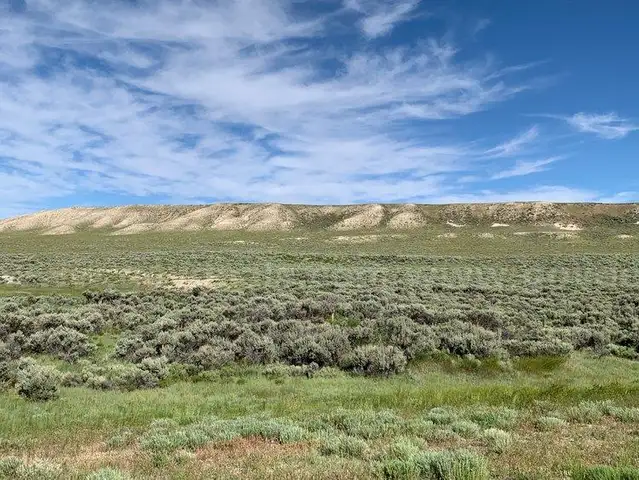 Beautiful 40 Acres Rawlins, Wyoming , Road frontage, Nice views,