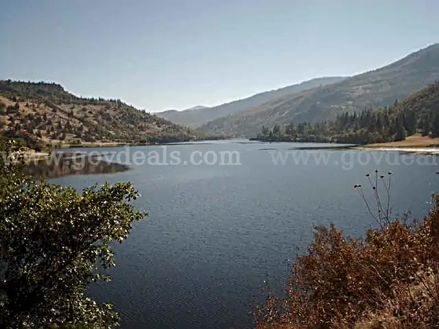 Rare Copco Lake/Klamath River Sloping View 1.06 Ac Northern California, Power at lot, Paved County Road frontage