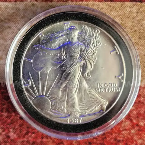Beautiful 1987 Silver Eagle Uncirculated