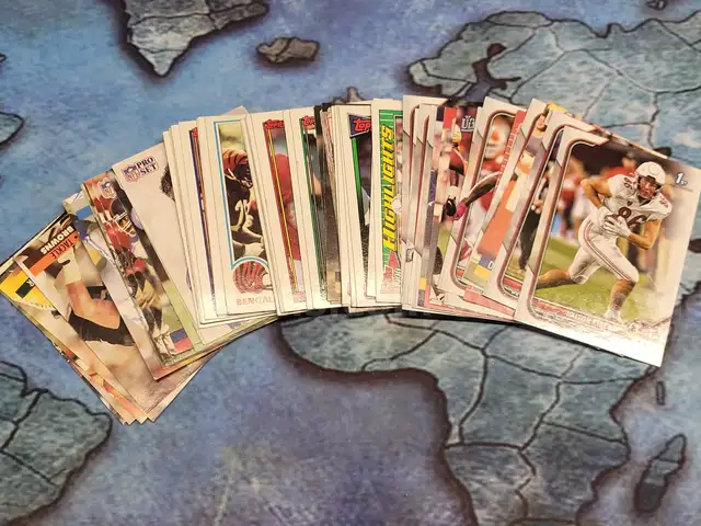 Lot of 90s Football Cards