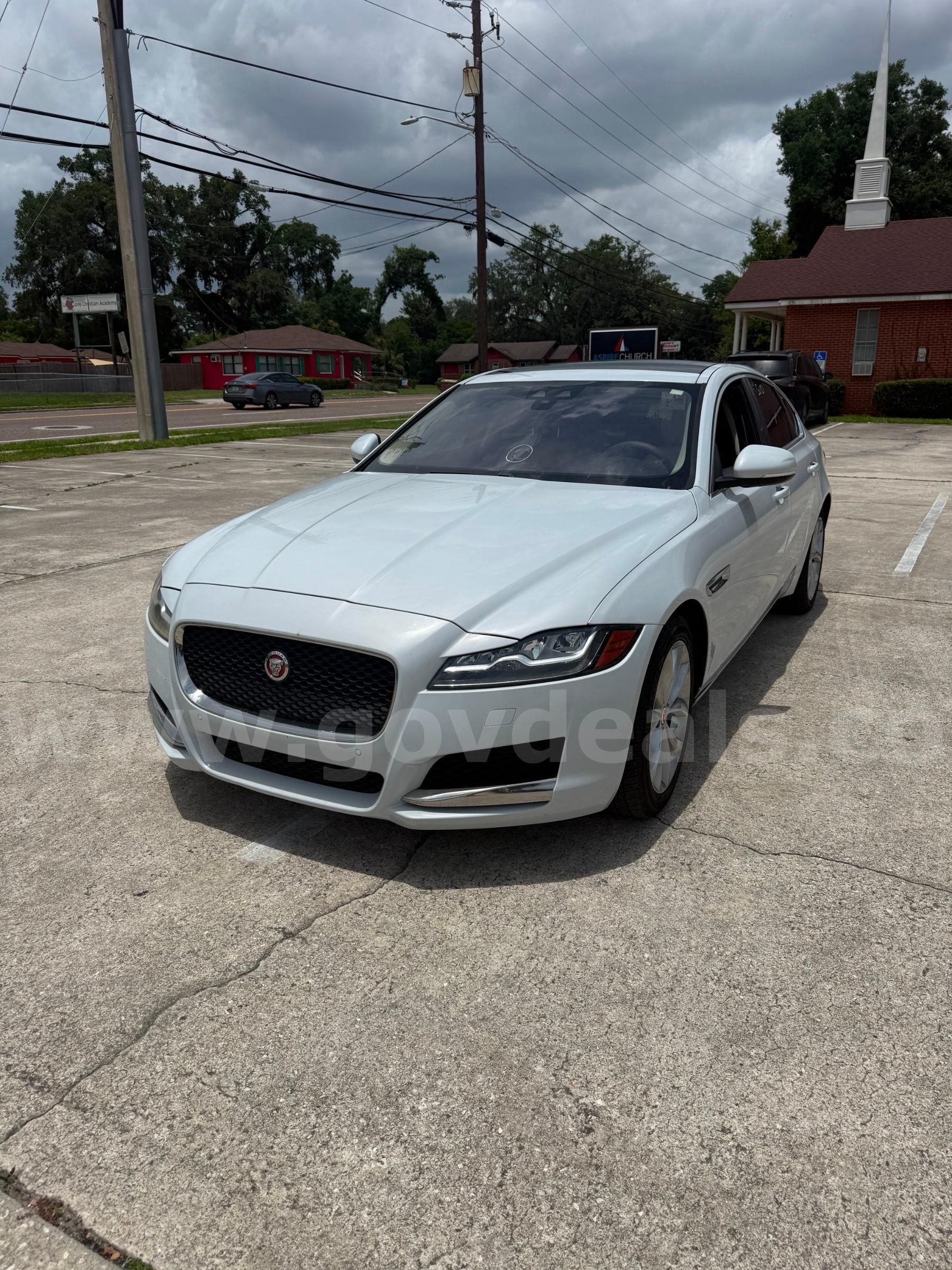 2017 Jaguar XF-Series 20D | AllSurplus