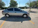2013 Nissan Versa 1.6 S 5M