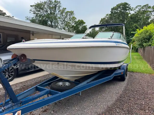 1995 Cobalt 252 with Trailer