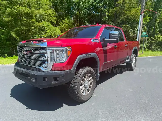 2020 GMC Sierra 2500HD Denali Crew Cab 4WD