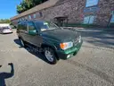 2001 Nissan Pathfinder LE 2WD