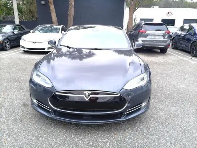 2015 TESLA MODEL S 85D