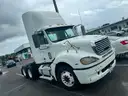 2007 Freightliner Columbia 120
