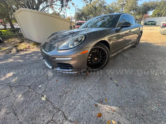 2014 Porsche Panamera S