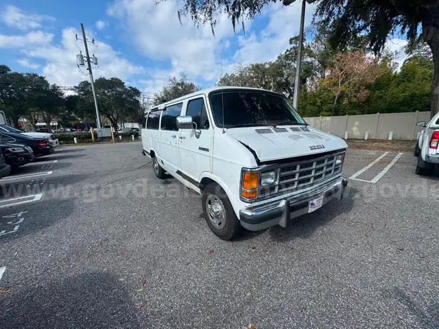 1993 Dodge Ram Wagon B350