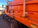 2001 International 2574