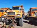 1999 Mack RD688P Truck w/ Plow