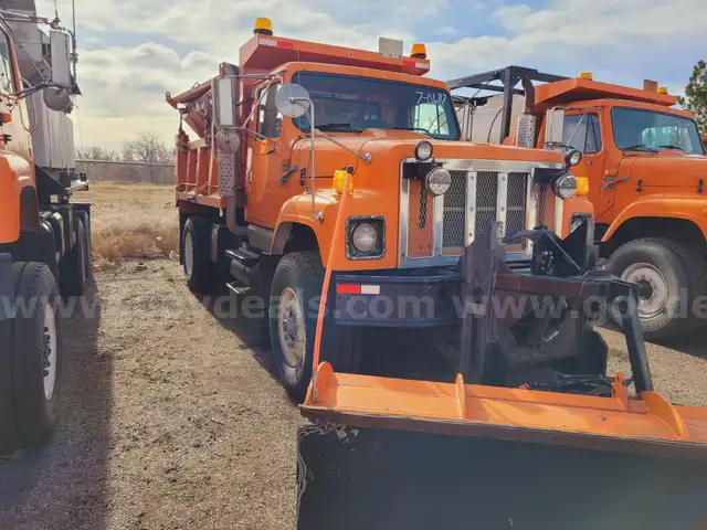 1997 International 2554 Plow Truck