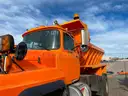 1999 Mack RD688P Plow Truck