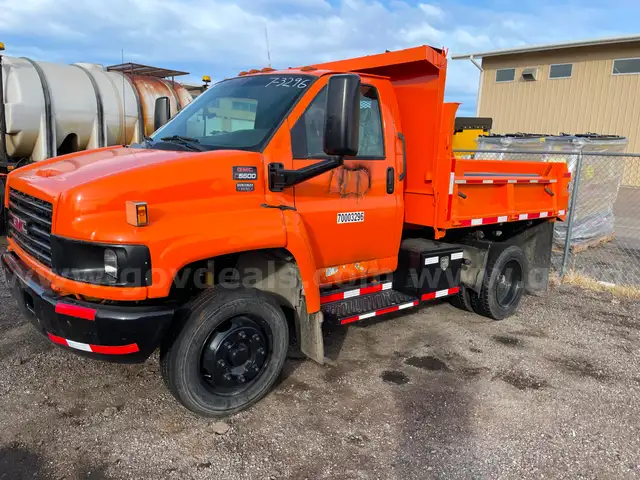 2006 GMC C5C042 Dump Truck