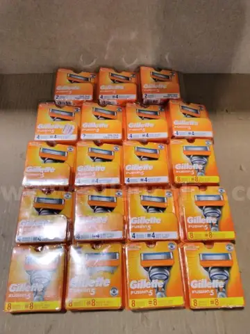 Men&#x27;s razor gillette