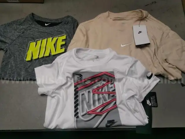 BUNDLE PACK! Assortment of Kid&#x27;s Nike Shirts