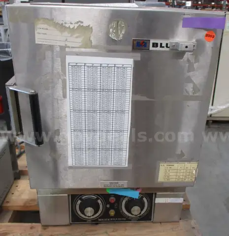 BLUE M ELECTRIC OV12A TEMERATURE CHAMBER