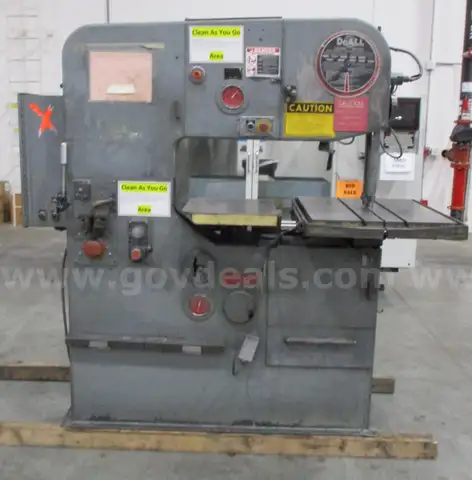 DoAll 3612-1H3 BAND - SAW