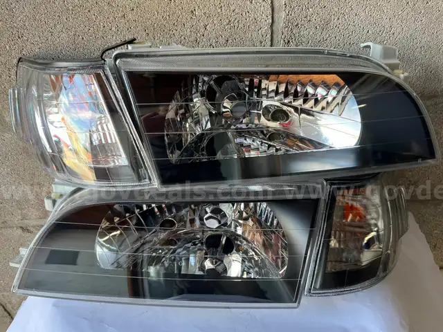 113 pair or 1993-1997 Toyota Corolla JDM Headlights Headlamps &#x26; Corner Lamp Left+Right