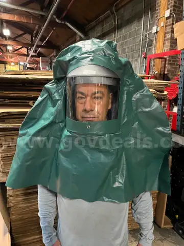 28x Chemical Splash Hood with Clear Chemical Resistant Face Shield