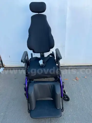 QUICKIE IRIS TILT-IN-SPACE WHEELCHAIR ADJUSTABLE W/ JAY J3 BACK &#x26; XCORE WHEELS