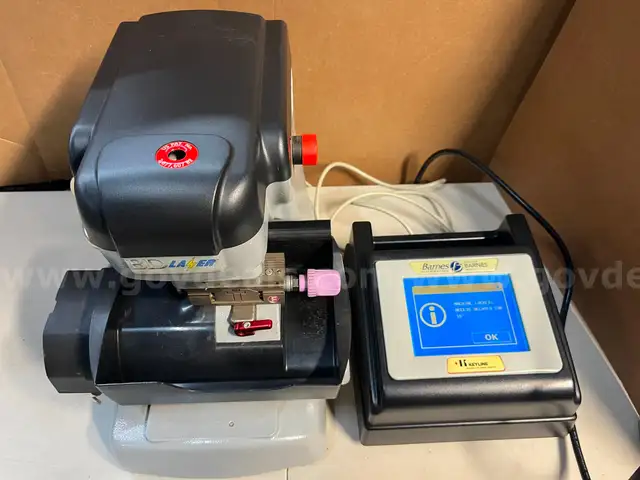 Keyline  High Security Laser Key Code Cutting Machine, 110 Volt At 60 Hertz, 6000 Rpm LOCKED