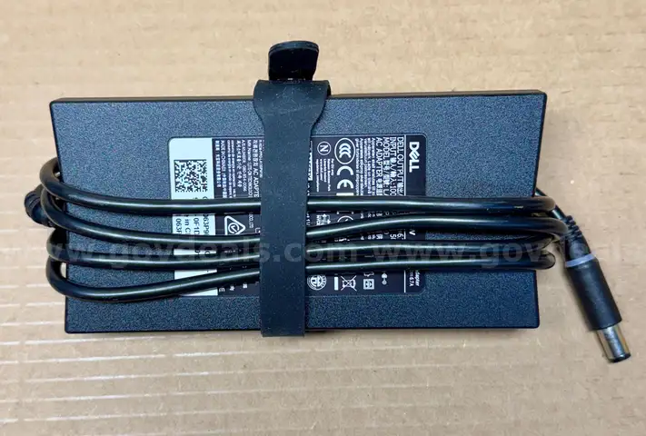 Lot of 330x Dell Large Tip Charger 130W