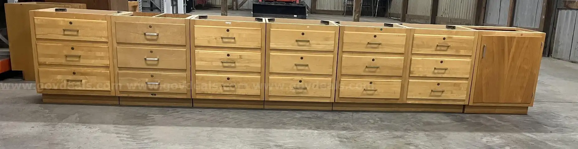 Lot of 13 Base Cabinets
