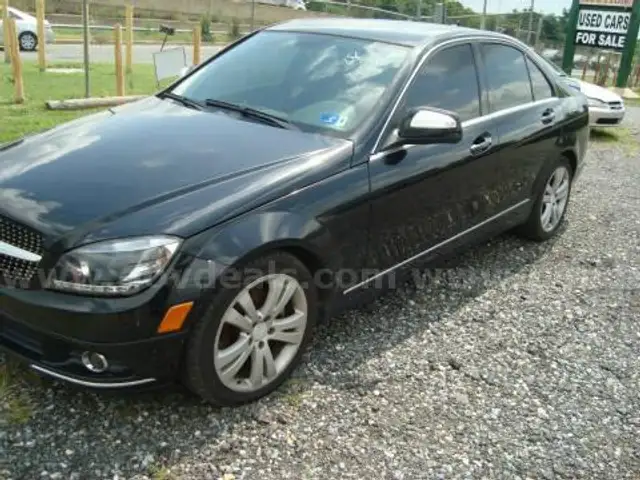 2008 Mercedes-Benz C-Class C300 Luxury Sedan