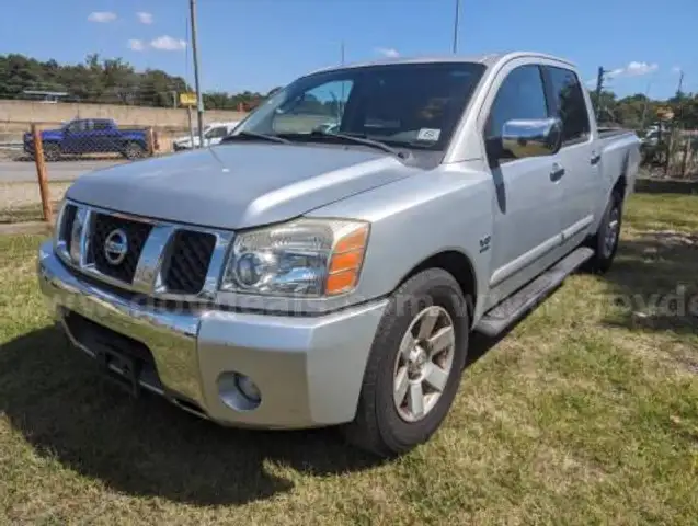 2004 Nissan Titan LE Crew Cab 2WD