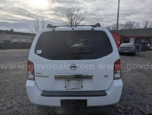 2006 Nissan Pathfinder S 2WD