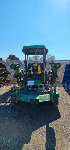 John Deere 1600 Riding Mower