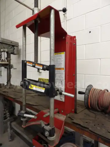 Branick Strut Spring Compressor