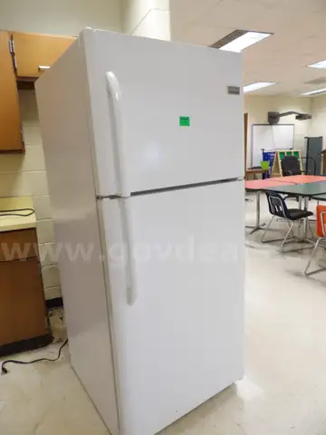20.5 Cu Foot Frigidaire Refrigerator