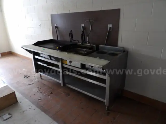 Food Cooking Station