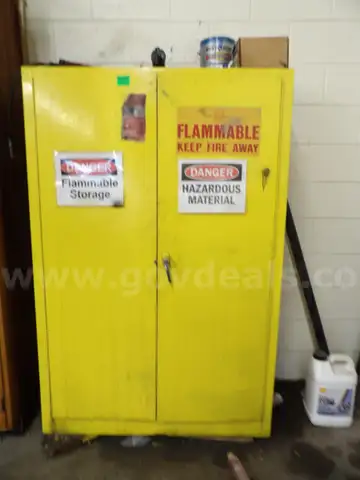 Flammable / Hazardous Material Metal Storage Cabinet