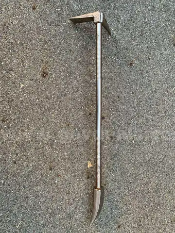 Paratech Halligan Tool