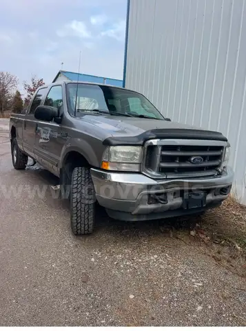 2003 f250 4 door 4x4 Lariet