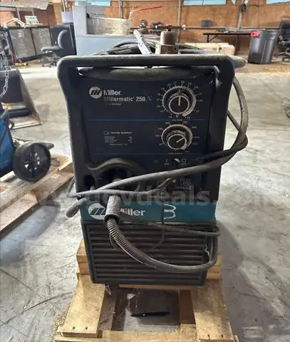 1999 Millermatic 250X Mig welder