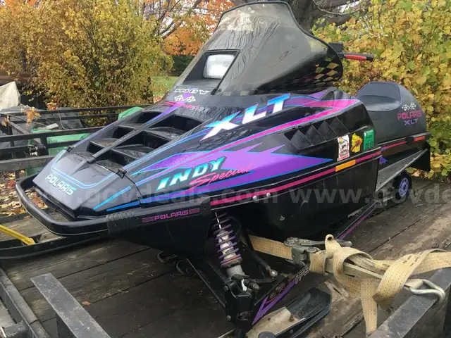 Lot of 2 Snowmobiles and 1 Snowmobile Trailer Used Working condition owners cards and papwerwork for trailer included!