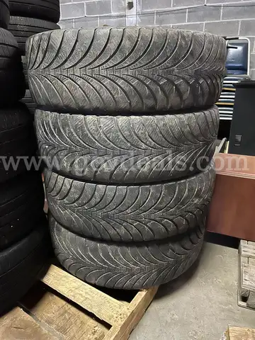 LOT of 4 Lightly Used Firestone Tires 265/70R17