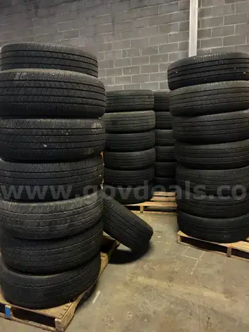 LOT of 33 Lightly Uses Firestone Tires  255/60R18