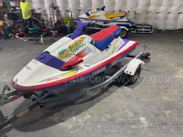 1994 Yamaha Wave raider Jet Ski with trailer