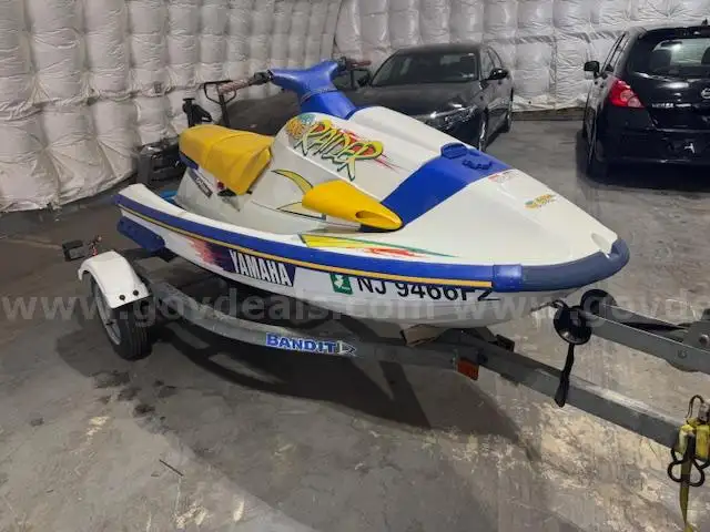 1995 Yamaha Wave raider Jet Ski with trailer