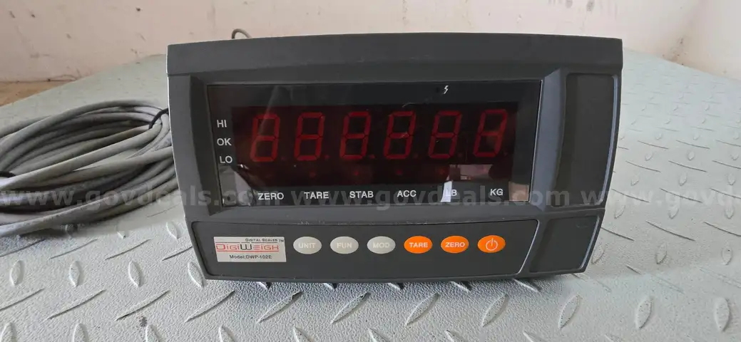 5000 lb 48x48 floor scale