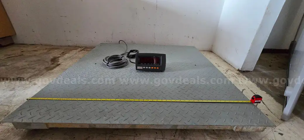 5000 lb 48x48 floor scale