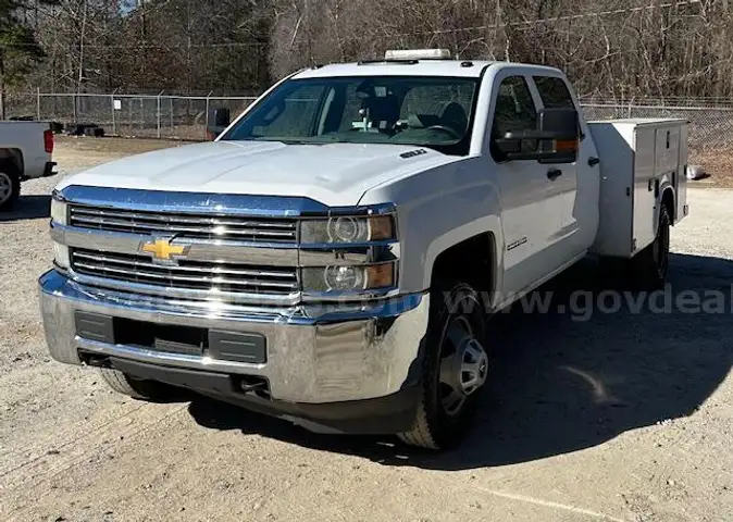 2015 Chevrolet Silverado 3500HD Work Truck Crew Cab Long Box 4WD