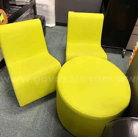 Green Rocking-Style Chairs with Matching Table/Stool – Cozy Seating Set