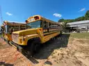 1998 GMC B7T042