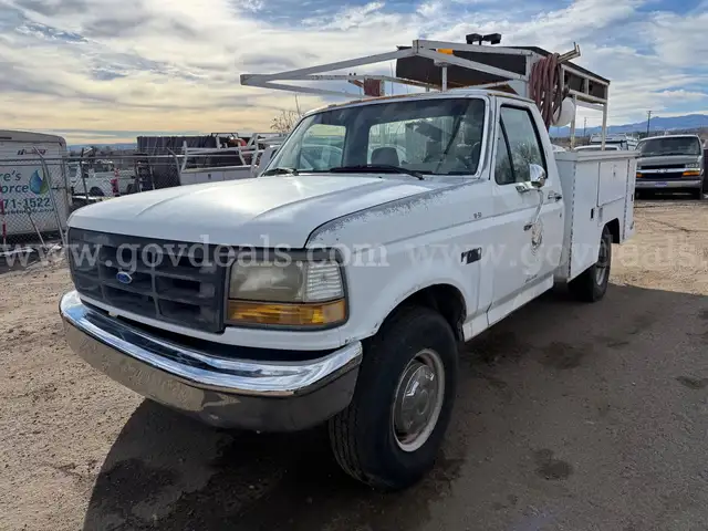 1992 Ford F-250 HD Reg. Cab 2WD